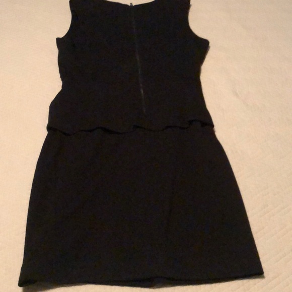 Peplum top and skit outfit - Picture 3 of 3